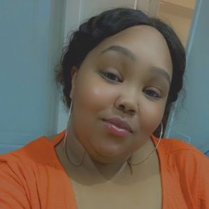 Meet your Posher, Tiaisia